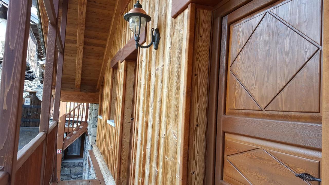 Eco Chalet Maison Dominique Challand-Saint-Anselme Esterno foto