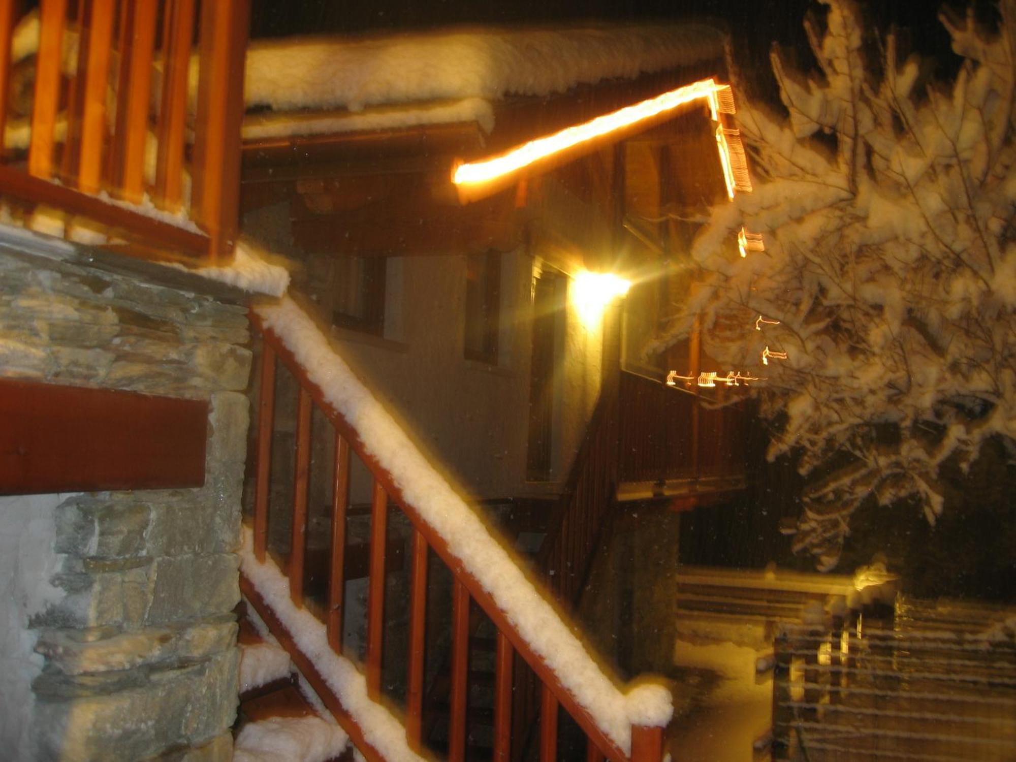 Eco Chalet Maison Dominique Challand-Saint-Anselme Esterno foto