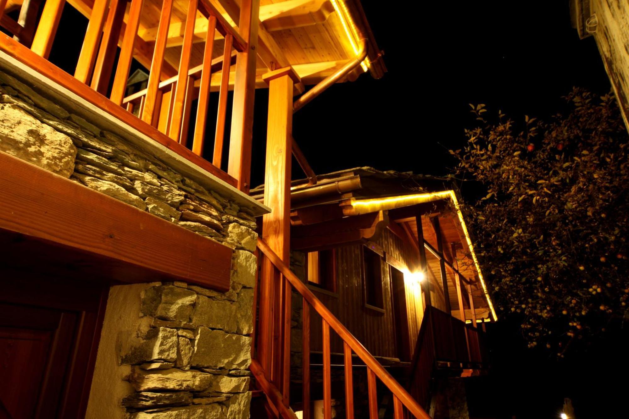 Eco Chalet Maison Dominique Challand-Saint-Anselme Esterno foto